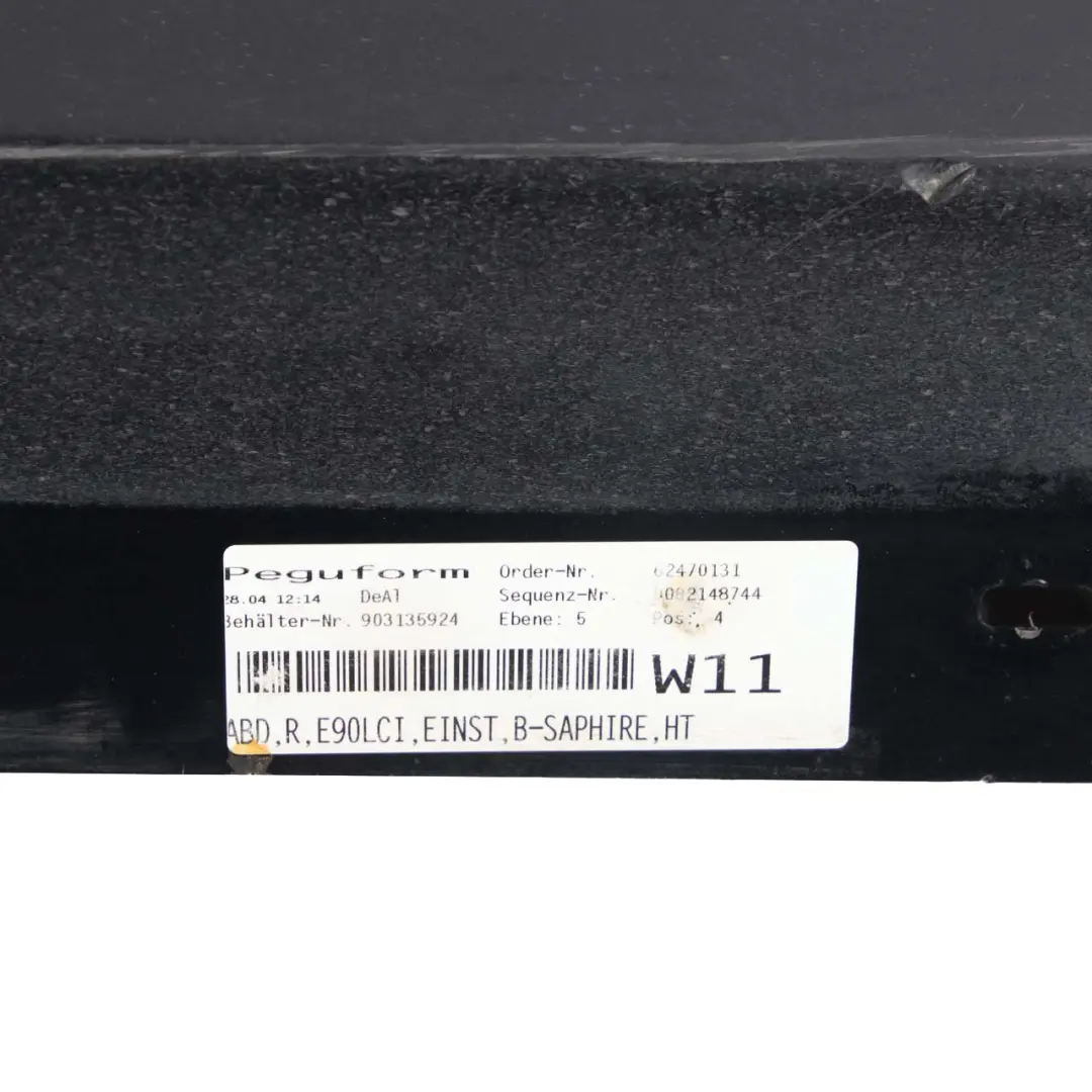 Sill Strip Side Skirt Right O/S Black Sapphire Metallic - 475 to BMW 3 E90 E91 LCI with Part number 0037060 BMW 3 E90 E91 LCI Sill Strip Side Skirt Right O/S Black Sapphire Metallic - 475 - SKU 0037060-BS4 - Part number 0037060