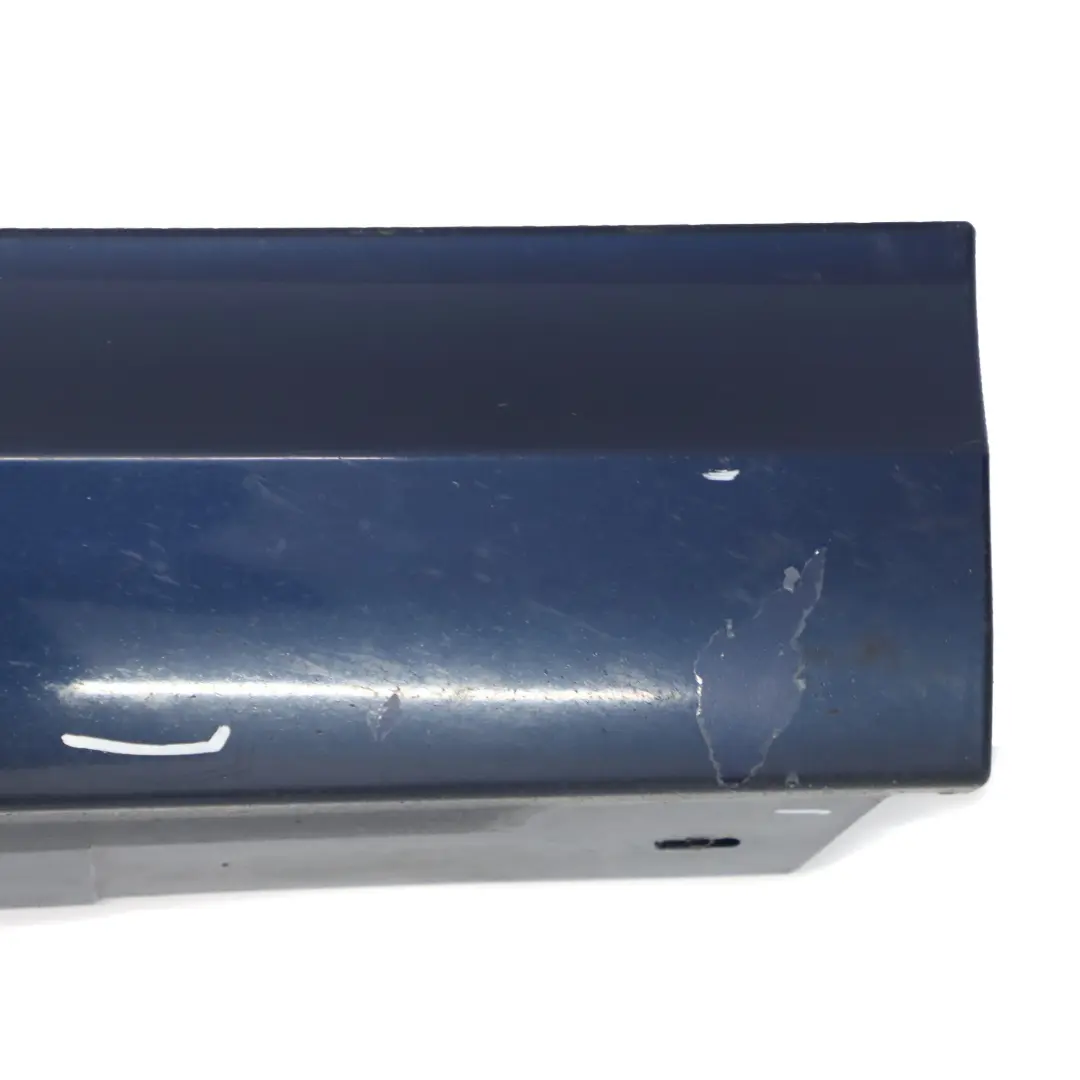 BMW E90 LCI Faldón lateral Sill Strip Derecha Tiefseeblau Deep Sea Blue - A76 - SKU 0037060-DSB3 - Número de pieza 0037060