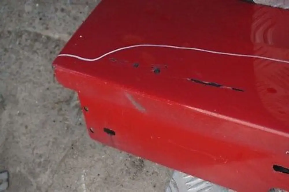 Schwellerleiste Blende Schweller rechts Karmesinrot Rot A61 für BMW 3 er E90 E91 LCI mit Teilenummer 0037060 BMW 3 er E90 E91 LCI Schwellerleiste Blende Schweller rechts Karmesinrot Rot A61 - SKU 0037060-KAR - Teilenummer 0037060