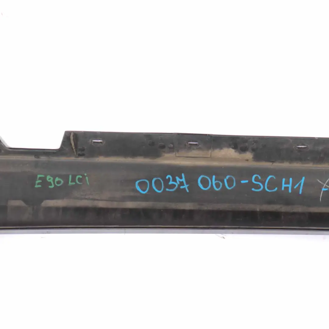 BMW E90 E91 LCI Bas de Porte Couverture Seuil Droite Noir - 668 - SKU 0037060-SCH1 - Numéro de pièce 0037060