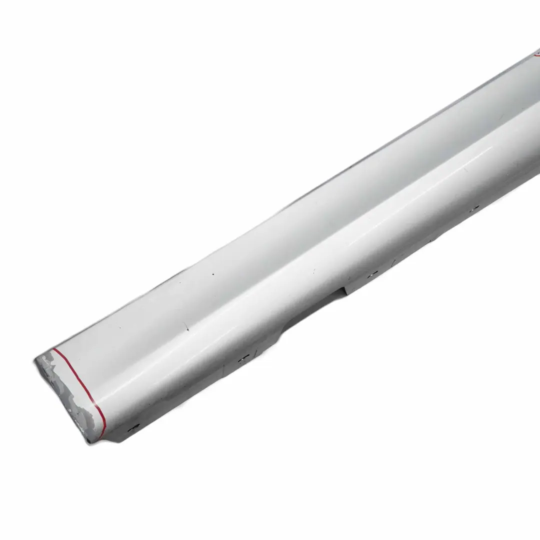 Faldon Lateral BMW E90 LCI M Sport Sill Strip Izquierda Titansilber 354 para con número de pieza 0037229 Faldon Lateral BMW E90 LCI M Sport Sill Strip Izquierda Titansilber 354 - SKU 0037229-TS1 - Número de pieza 0037229