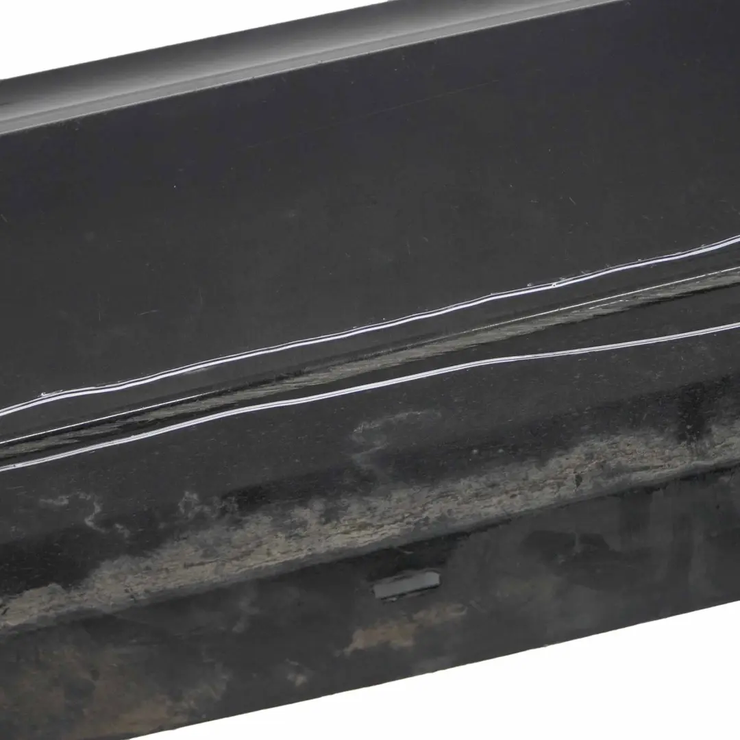 Sill Strip Faldon Lateral Derecho Negro Zafiro - 475 para BMW E90 LCI M Sport con número de pieza 0037230 BMW E90 LCI M Sport Sill Strip Faldon Lateral Derecho Negro Zafiro - 475 - SKU 0037230-BS3 - Número de pieza 0037230