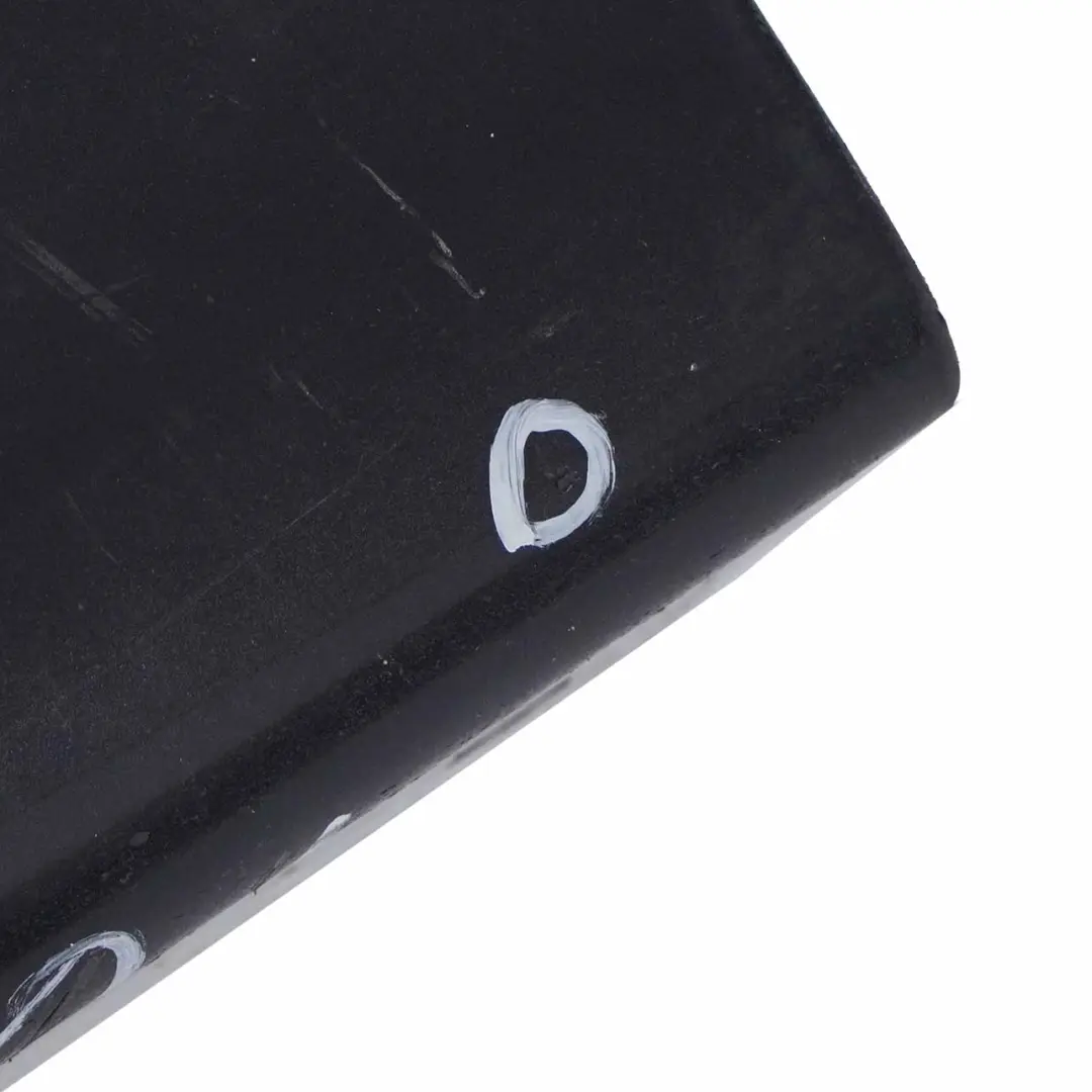 Faldon Lateral Derecho Negro Zafiro - 475 para BMW E90 LCI M Sport con número de pieza 0037230 BMW E90 LCI M Sport Faldon Lateral Derecho Negro Zafiro - 475 - SKU 0037230-BS5 - Número de pieza 0037230