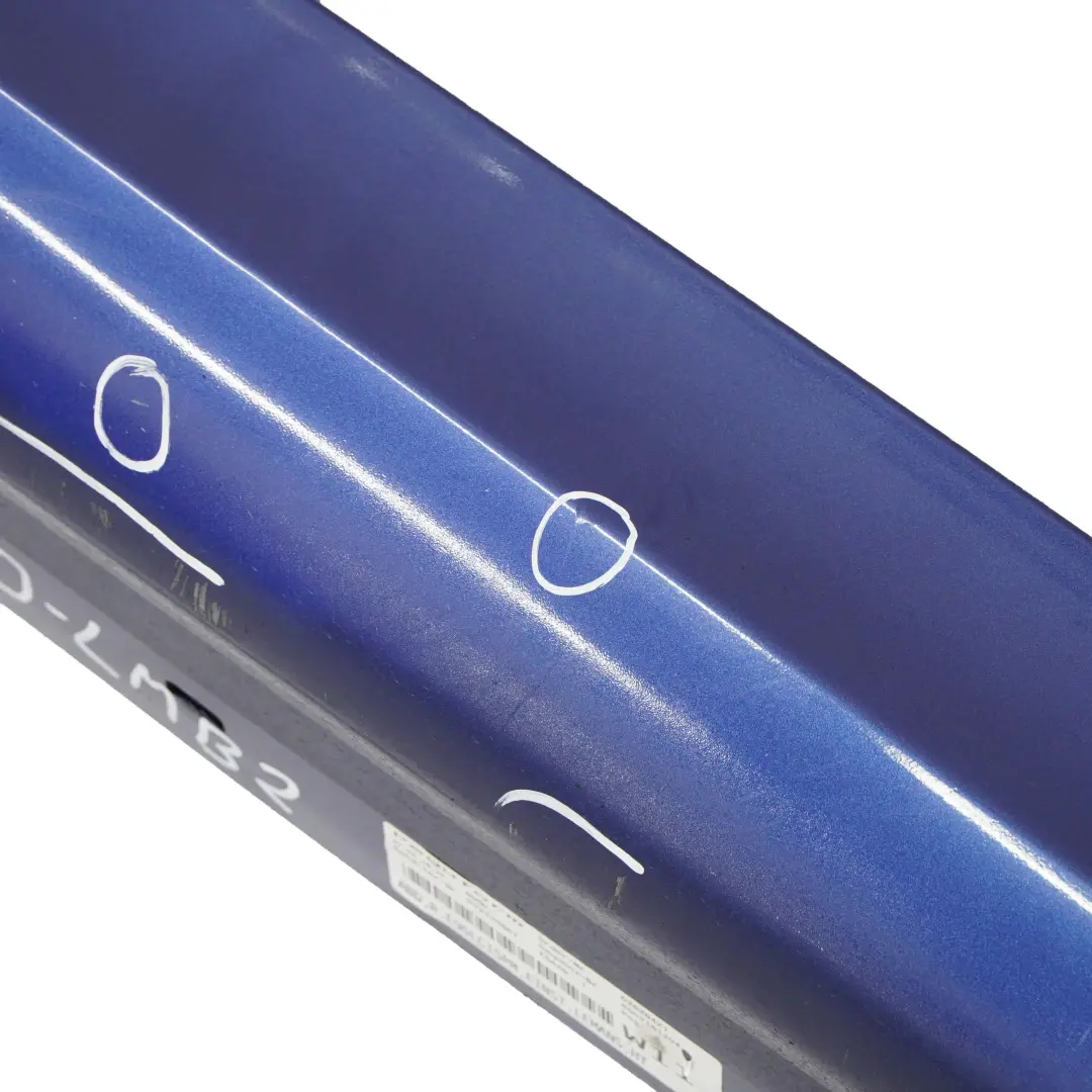 Sill Strip Cover Right Le Mans Blue - 381 pour BMW E90 LCI M Sport à propos du numéro de pièce 0037230 BMW E90 LCI M Sport Sill Strip Cover Right Le Mans Blue - 381 - SKU 0037230-LMB2 - Numéro de pièce 0037230