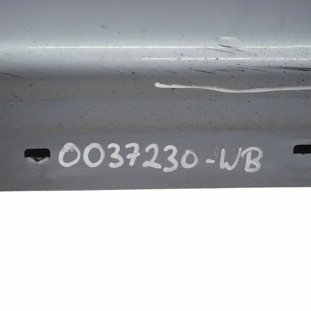 Listello Portiera Gonna Destra Bluewater - 896 per BMW E90 E91 LCI M Sport con numero di parte 0037230 BMW E90 E91 LCI M Sport Listello Portiera Gonna Destra Bluewater - 896 - SKU 0037230-WB - Numero di parte 0037230