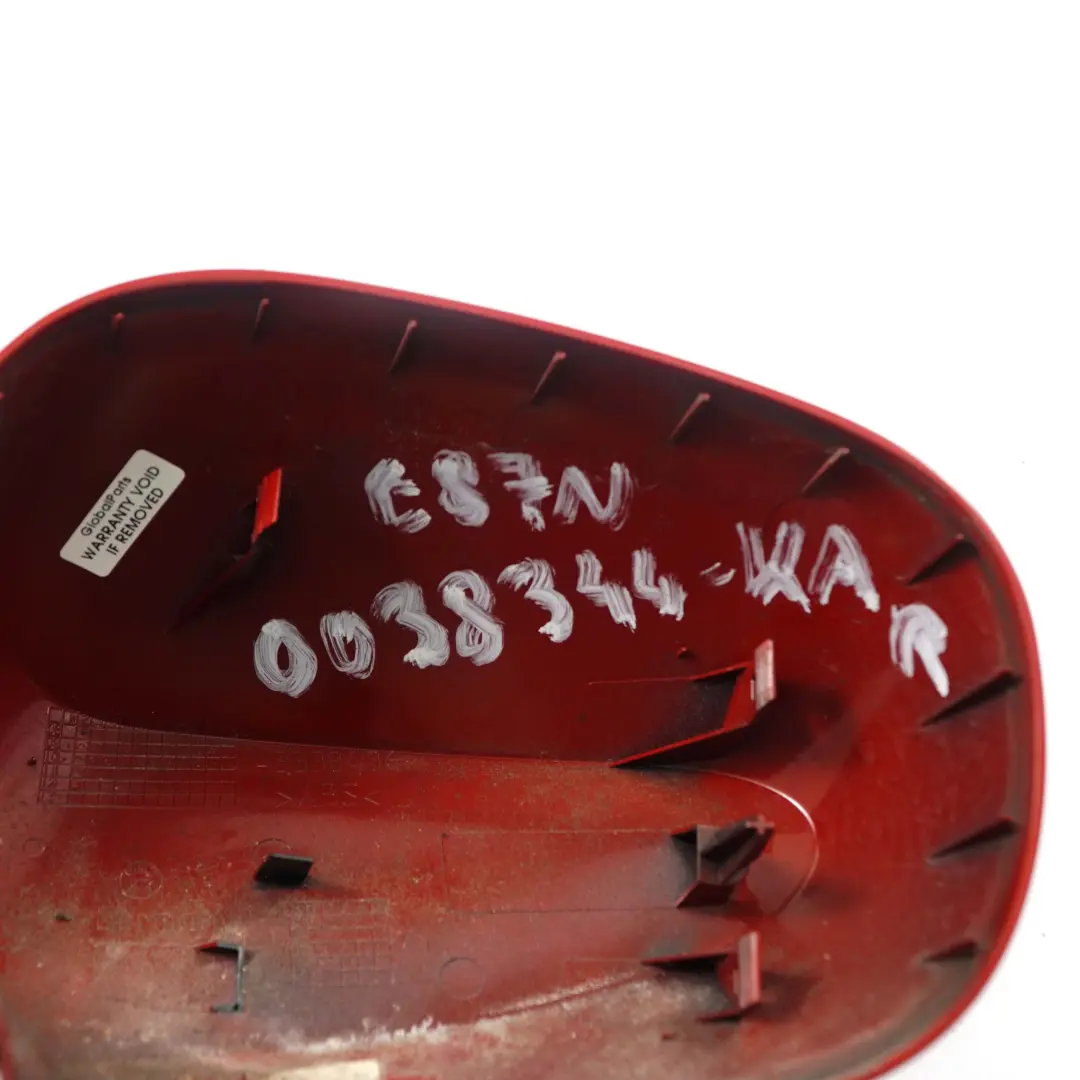 Destra Copertura Involucro Specchio D'Ala Karmesinrot Rosso per BMW E81 E87 LCI con numero di parte 0038344 BMW E81 E87 LCI Destra Copertura Involucro Specchio D'Ala Karmesinrot Rosso - SKU 0038344-KAR - Numero di parte 0038344