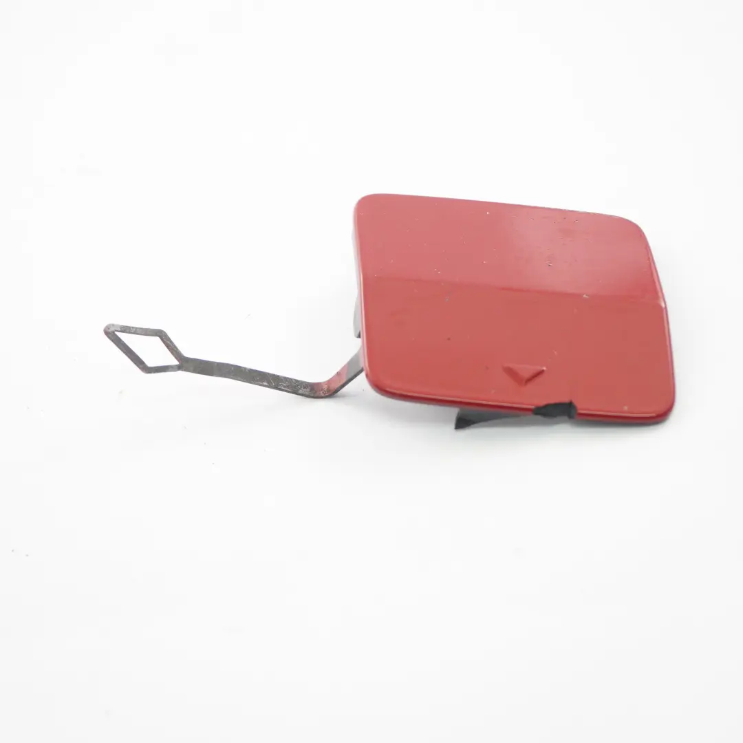 Paraurti anteriore Gancio traino Coperchio Karmesinrot Rosso - A61 per BMW F20 F21 con numero di parte 0038861 BMW F20 F21 Paraurti anteriore Gancio traino Coperchio Karmesinrot Rosso - A61 - SKU 0038861-KAR - Numero di parte 0038861