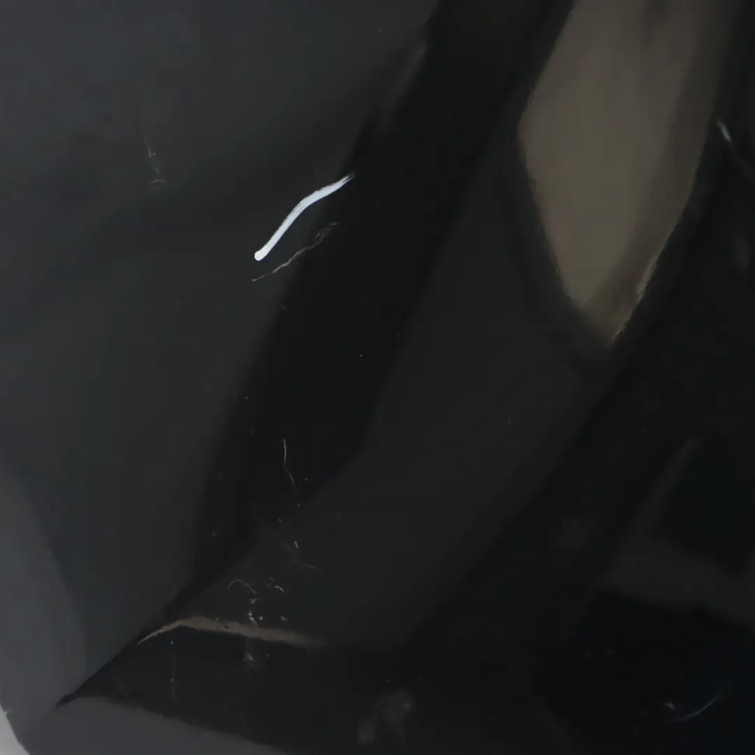 Zderzak Tylny Sport Line Schwarz 2 Black - 668 do BMW F20 F21 o numerze 0038878 BMW F20 F21 Zderzak Tylny Sport Line Schwarz 2 Black - 668 - SKU 0038878-SCH1 - Numer Części 0038878