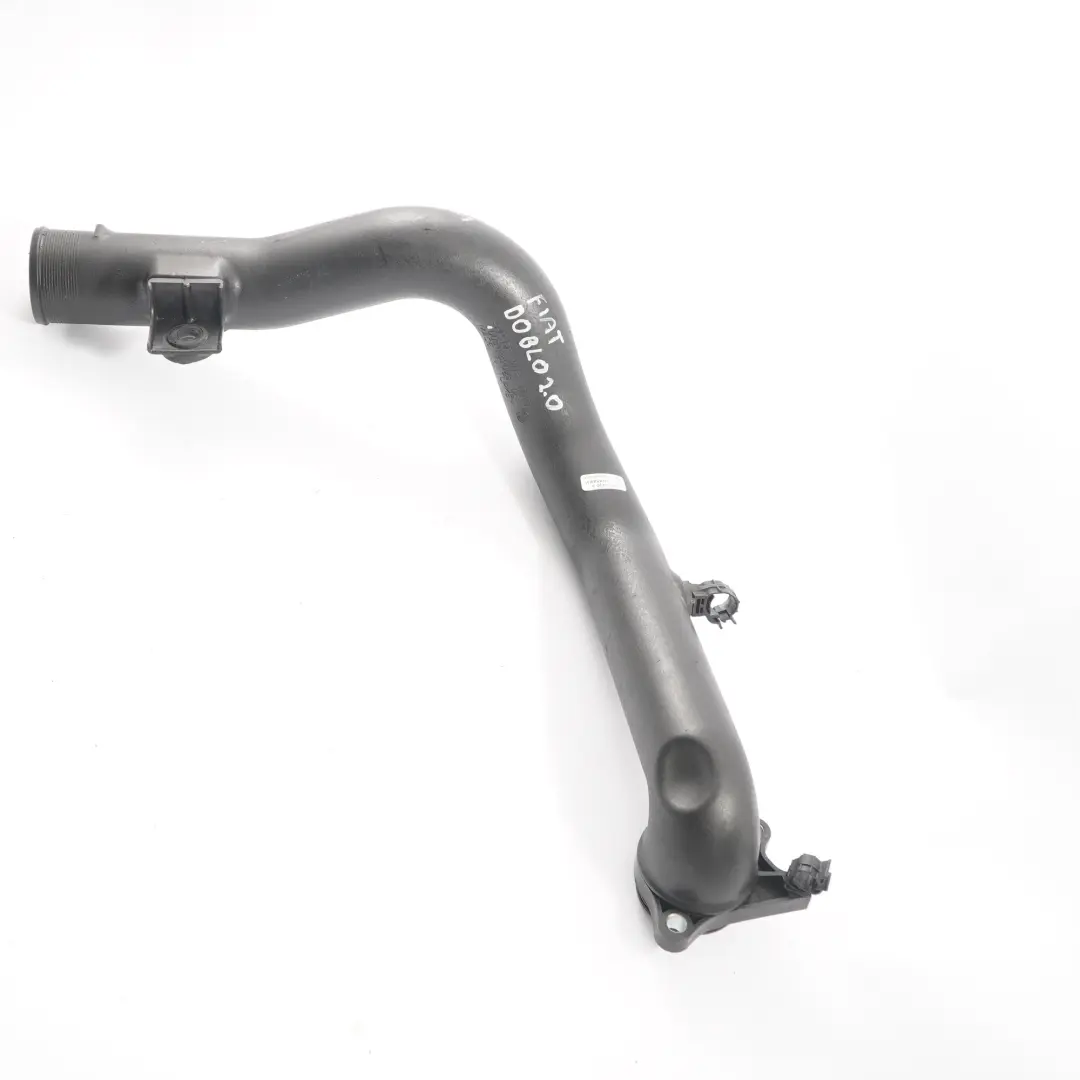 Tubo de entrada aire del intercooler para Fiat Doblo 2.0 Multijet Diesel con número de pieza 0051832093 Fiat Doblo 2.0 Multijet Diesel Tubo de entrada aire del intercooler - SKU 0051832093 - Número de pieza 0051832093