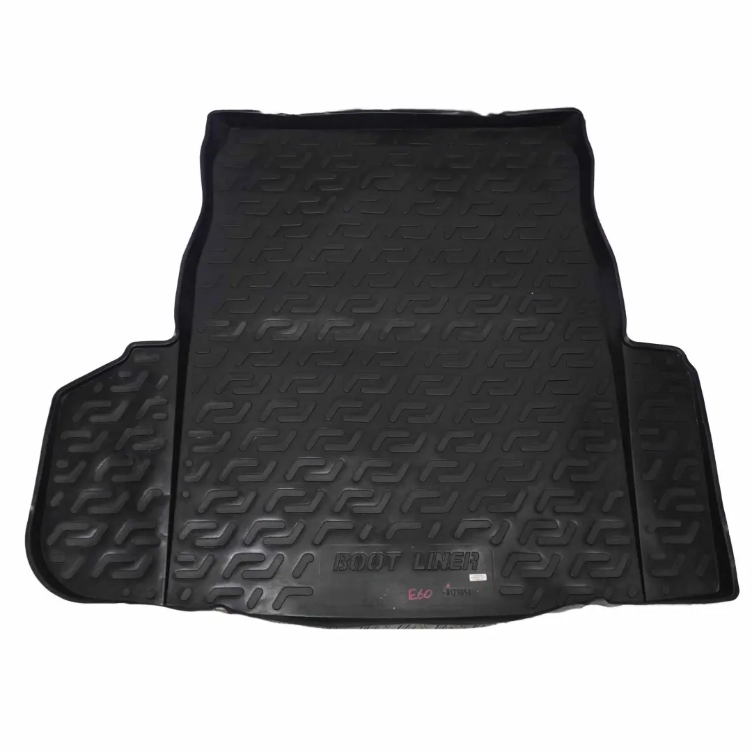 Maletero Panel de Goma 0 para BMW E60 BMW E60 con número de pieza 01290501 BMW E60 BMW E60 Maletero Panel de Goma 0 - SKU 1290501 - Número de pieza 01290501