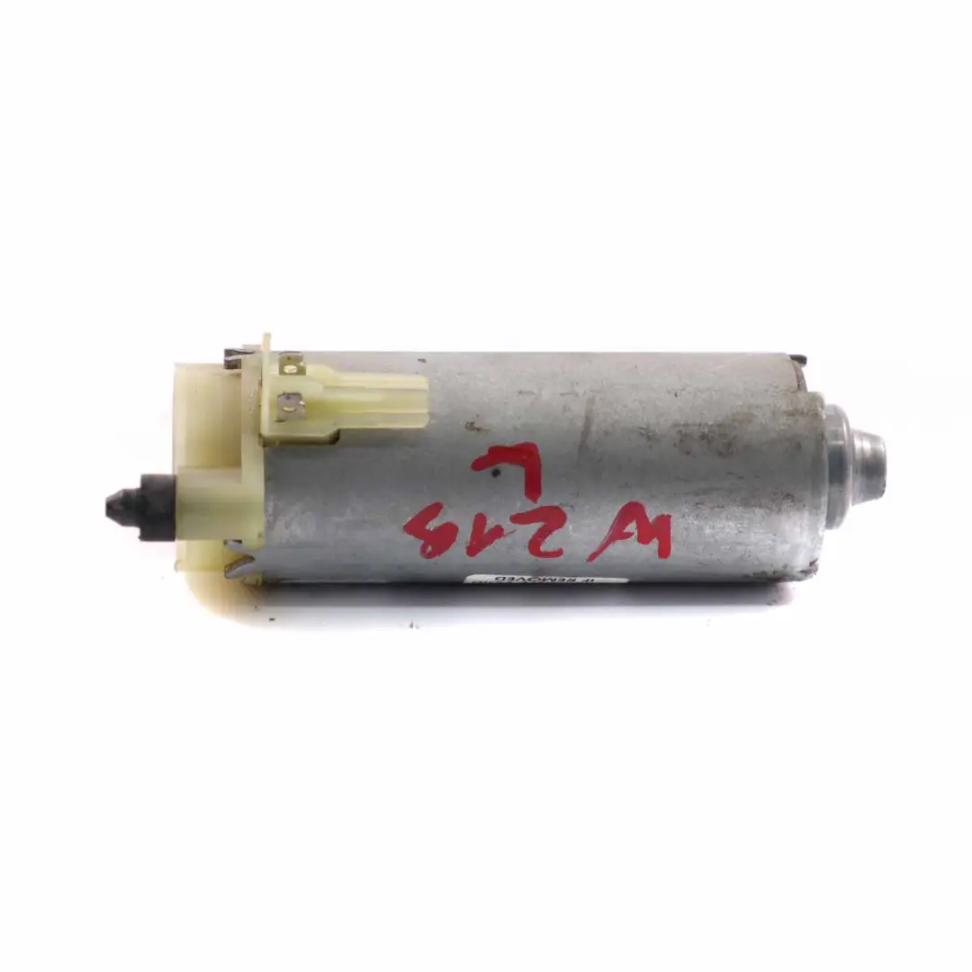 Mercedes W164 W219 Ajustador del asiento Motor Actuador P0-12156-01 - SKU 0130002622 - Número de pieza 0130002622