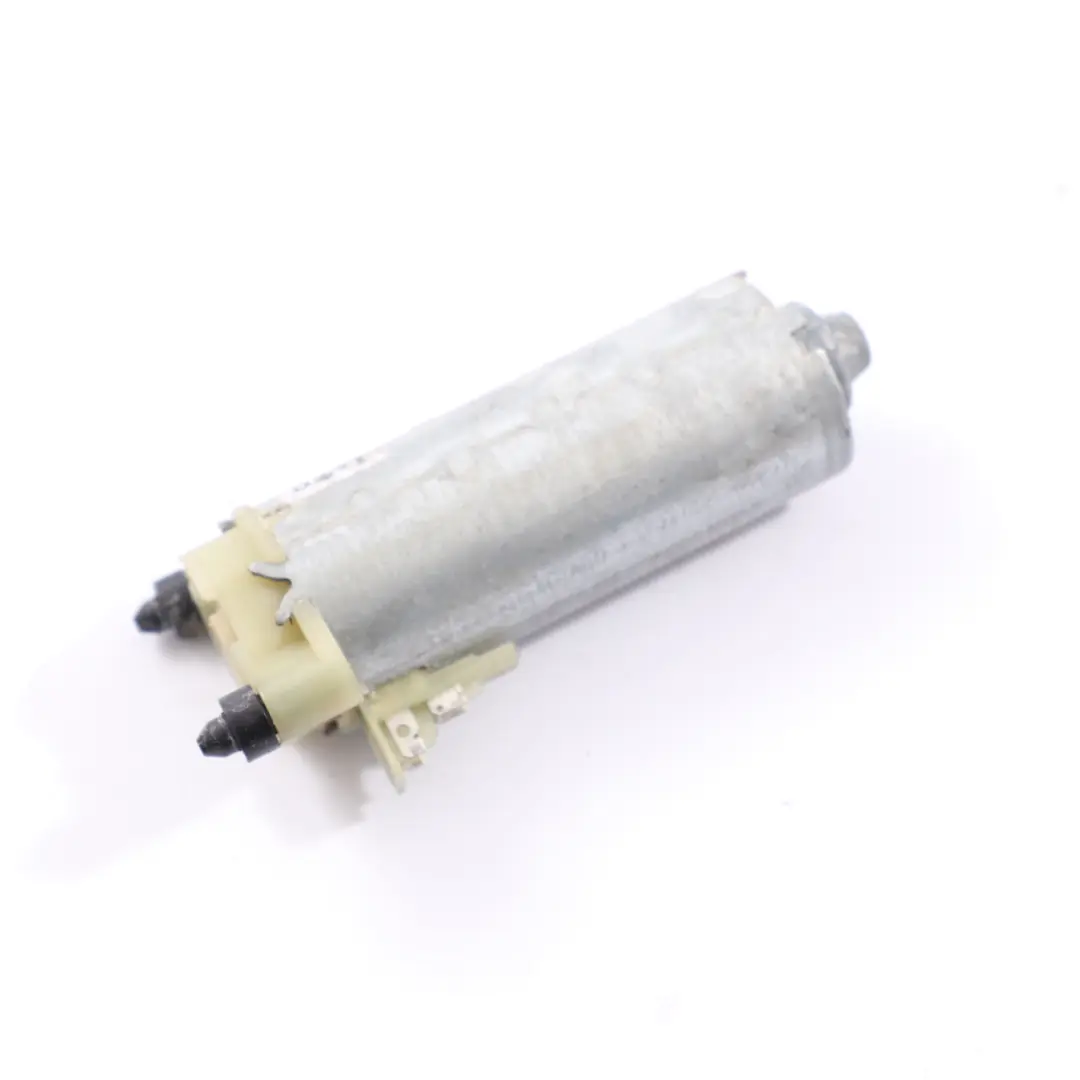 Mercedes W204 W211 Ajustador del asiento Motor Actuador P0-12159-01 - SKU 0130002625-1 - Número de pieza 0130002625