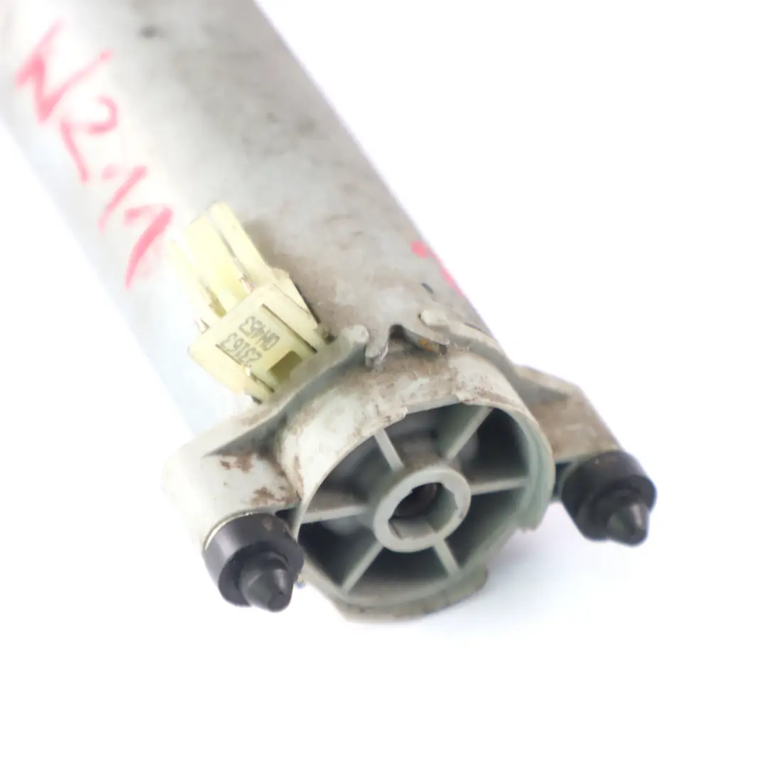 Attuatore motore azionamento regolatore sedile P0-12159-01 per Mercedes W204 W211 con numero di parte 0130002625 Mercedes W204 W211 Attuatore motore azionamento regolatore sedile P0-12159-01 - SKU 0130002625-2 - Numero di parte 0130002625