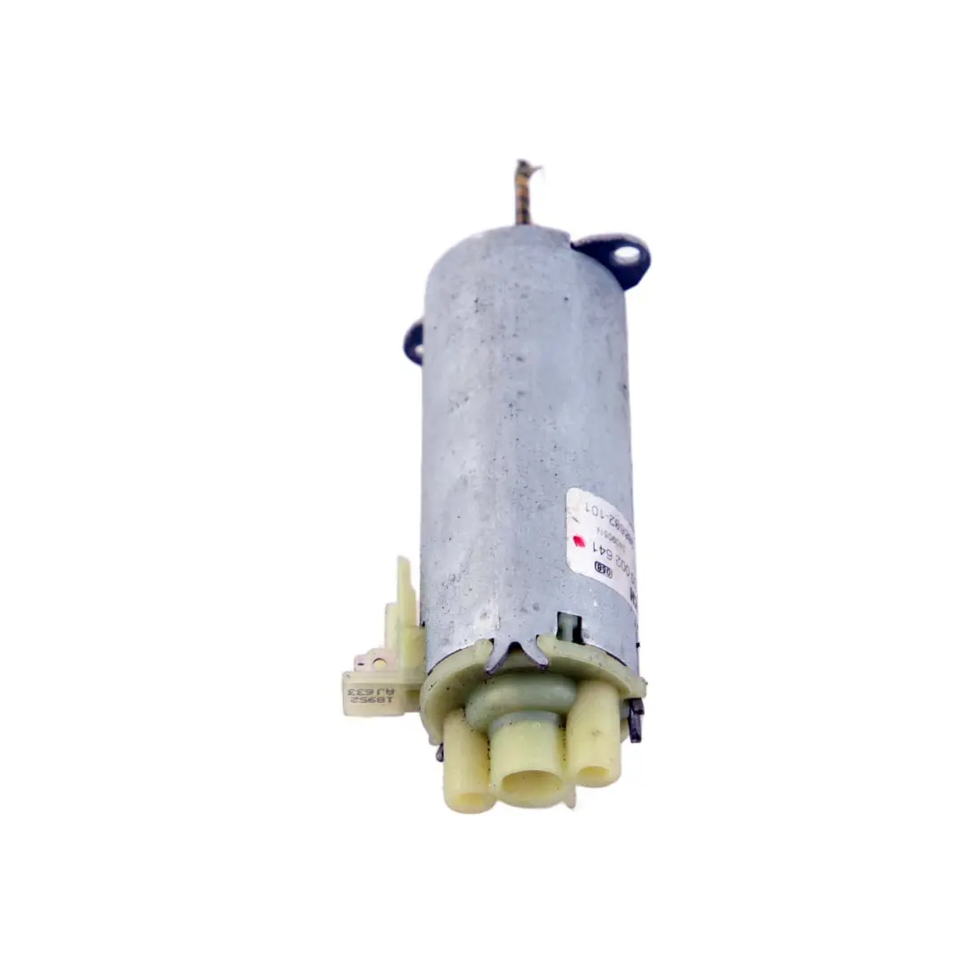 Mercedes-Benz B W245 Front Right O/S Seat Adjuster Motor Actuator 0 - SKU 130002641 - Part number 0130002641