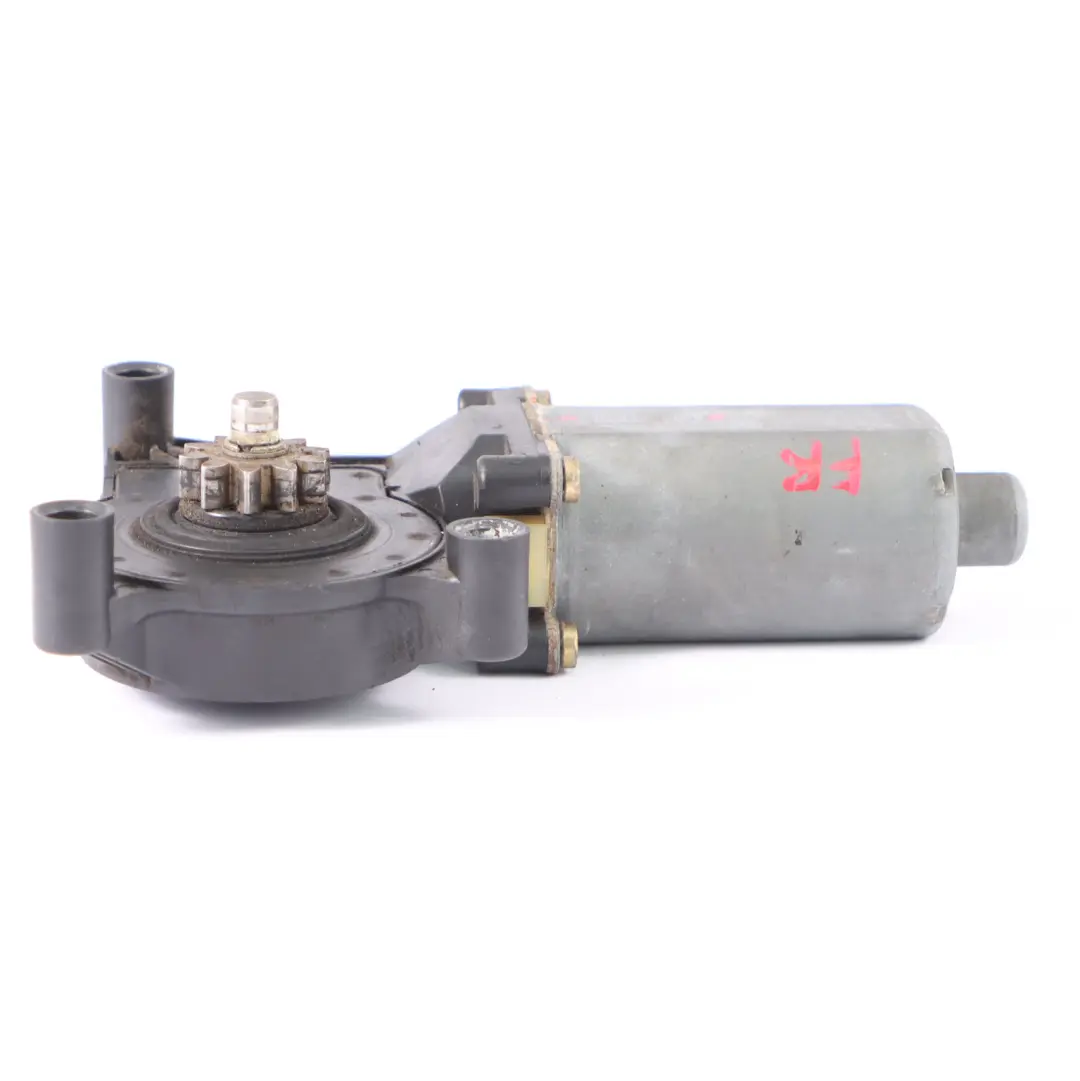 Window Lifter Motor Front Right O/S Regulator Drive 0130821996 to Mercedes W210 with Part number 0130821709 Mercedes W210 Window Lifter Motor Front Right O/S Regulator Drive 0130821996 - SKU 0130821709 - Part number 0130821709