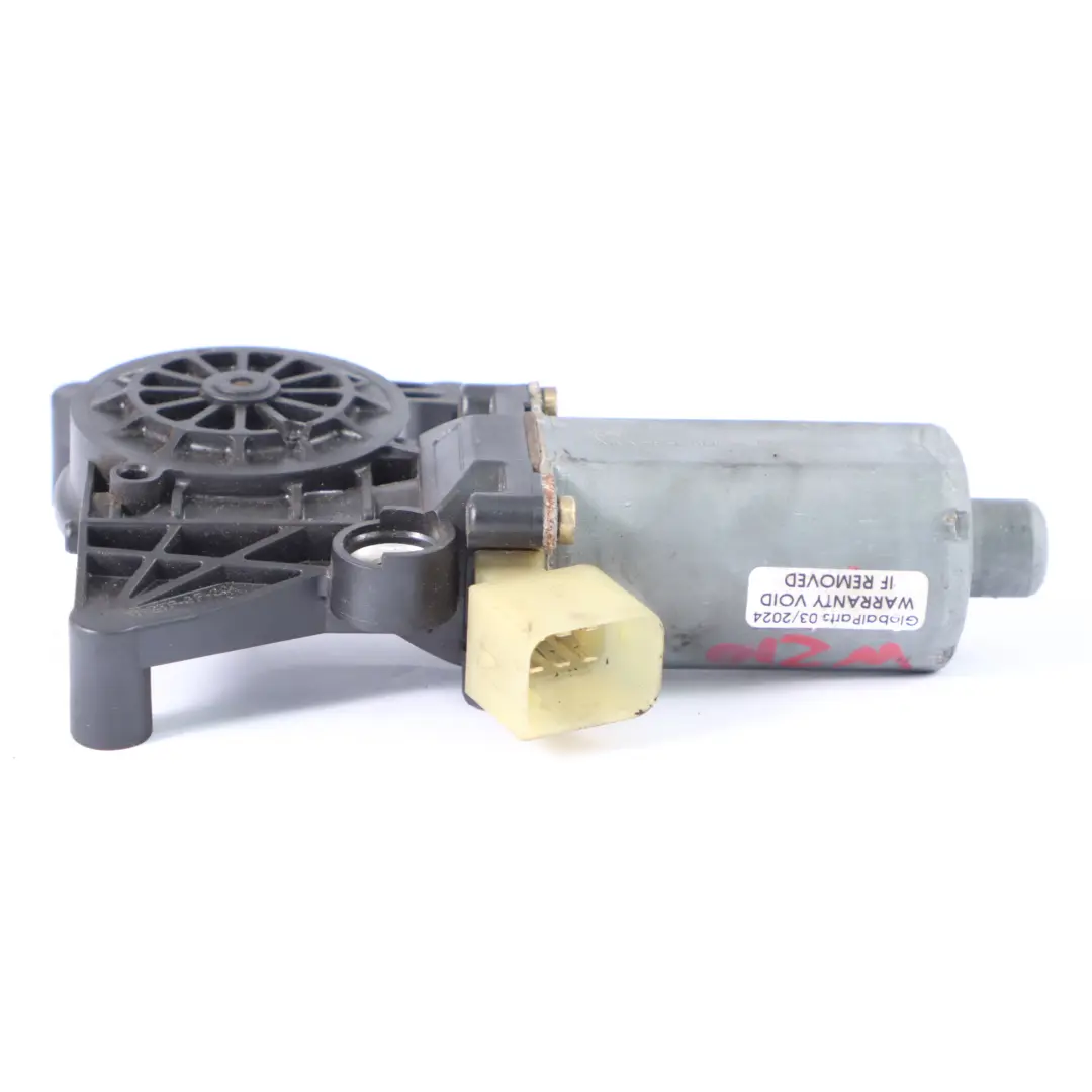 Fensterheber Motor vorne rechts Regulator Drive 0130821996 für Mercedes W210 mit Teilenummer 0130821709 Mercedes W210 Fensterheber Motor vorne rechts Regulator Drive 0130821996 - SKU 0130821709 - Teilenummer 0130821709