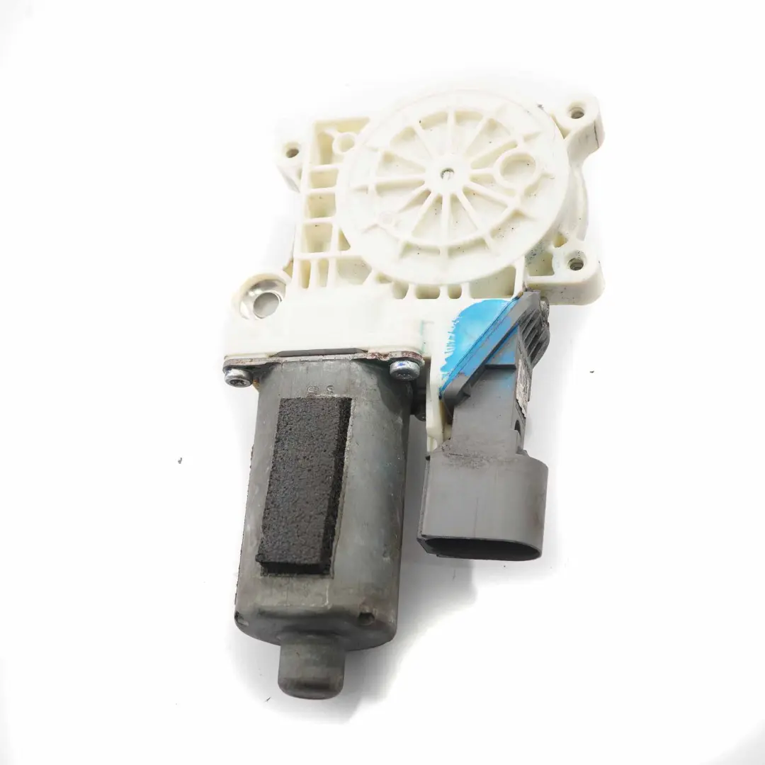 Motore Alzacristalli Anteriore Sinistro Azionamento 0 per BMW Z4 E85 con numero di parte 0130821997 BMW Z4 E85 Motore Alzacristalli Anteriore Sinistro Azionamento 0 - SKU 130821997 - Numero di parte 0130821997