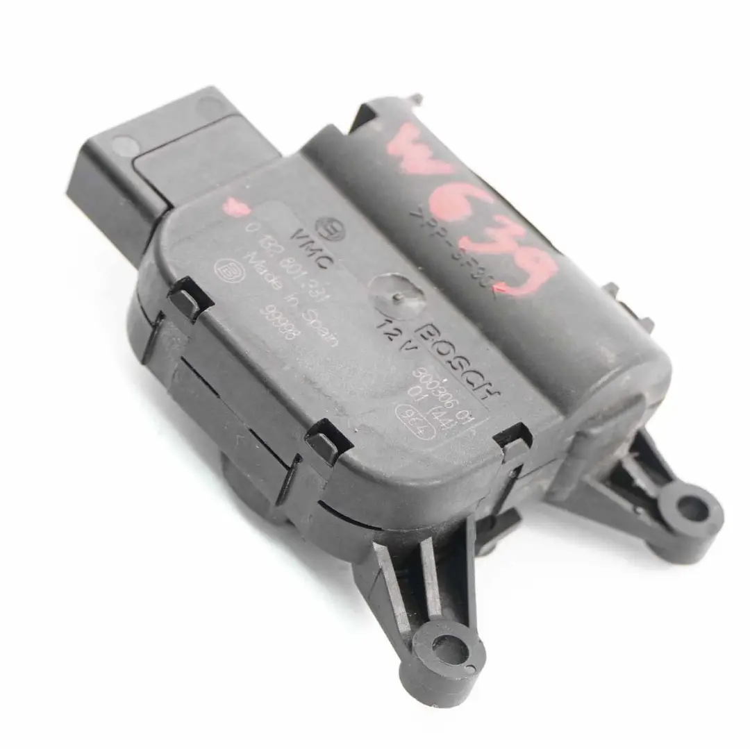 Volet d'air Moteur Actionneur Chauffage Soufflerie 0 pour Mercedes W639 à propos du numéro de pièce 0132801331 Mercedes W639 Volet d'air Moteur Actionneur Chauffage Soufflerie 0 - SKU 132801331 - Numéro de pièce 0132801331