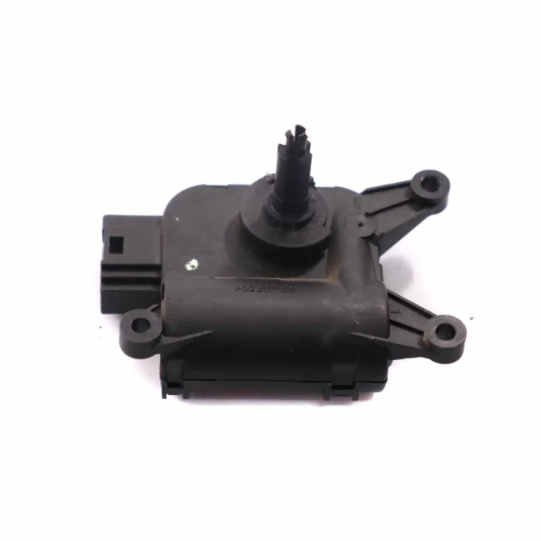 Chauffage de l'air Actionneur moteur Stepper 0 pour Mercedes Sprinter W906 à propos du numéro de pièce 0132801373 Mercedes Sprinter W906 Chauffage de l'air Actionneur moteur Stepper 0 - SKU 132801373 - Numéro de pièce 0132801373