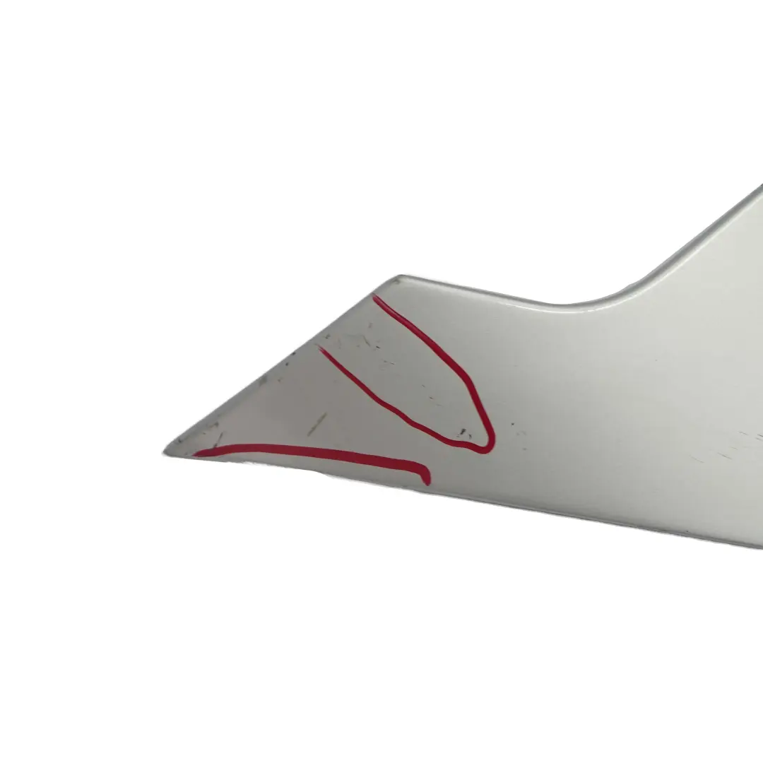 Finisher Boot Trunk Lid Tailgate Titansilber Silver Metallic 354 para BMW E65 E66 con número de pieza 0137337 BMW E65 E66 Finisher Boot Trunk Lid Tailgate Titansilber Silver Metallic 354 - SKU 0137337-TS1 - Número de pieza 0137337