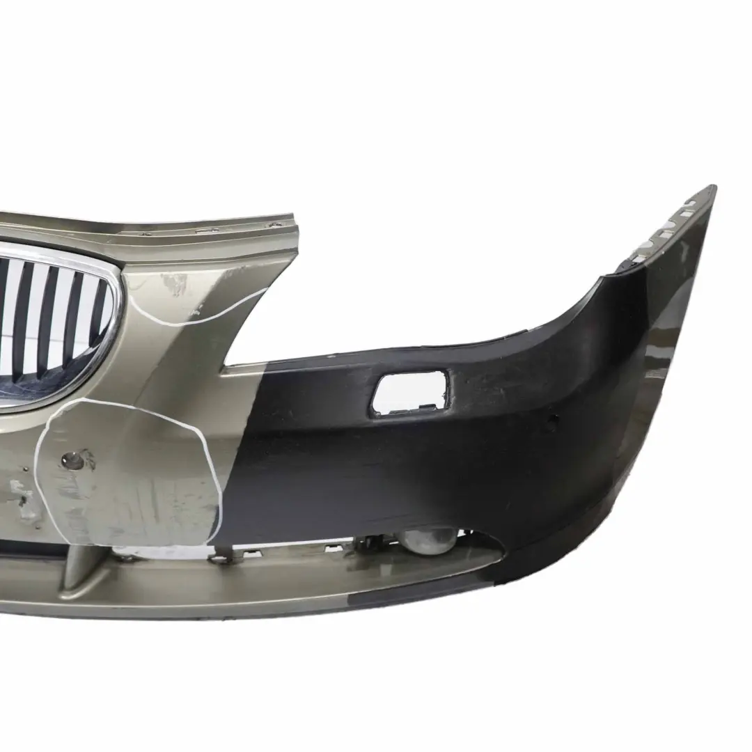 Zderzak Przedni Przód Platinbronze Brązowy Metalik - A53 do BMW E60 E61 o numerze 0149246 BMW E60 E61 Zderzak Przedni Przód Platinbronze Brązowy Metalik - A53 - SKU 0149246-PB - Numer Części 0149246
