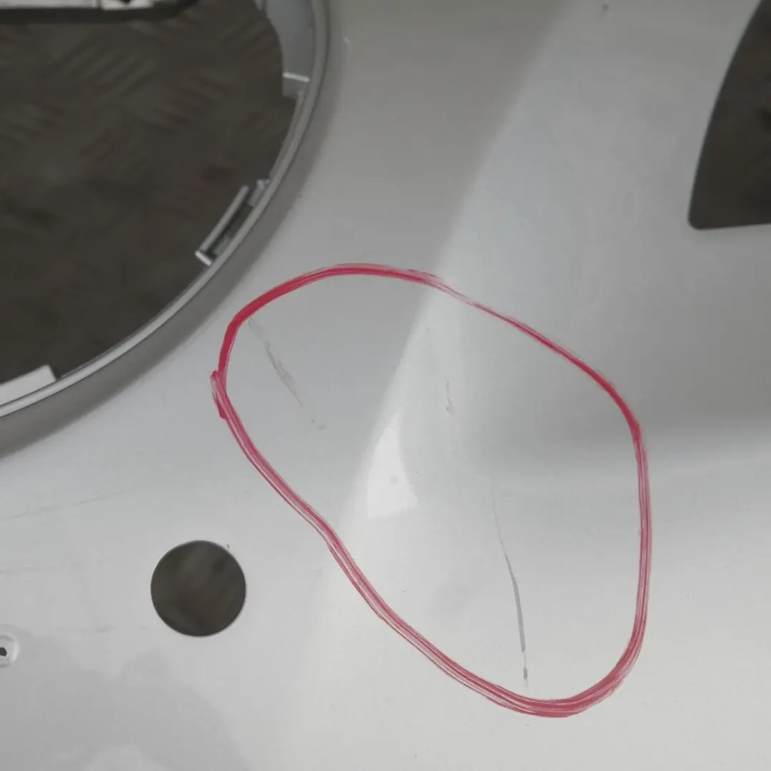 Zderzak przedni przód titansilber do BMW E60 E61 o numerze 149246 BMW E60 E61 Zderzak przedni przód titansilber - SKU 0149246-TS2 - Numer Części 149246