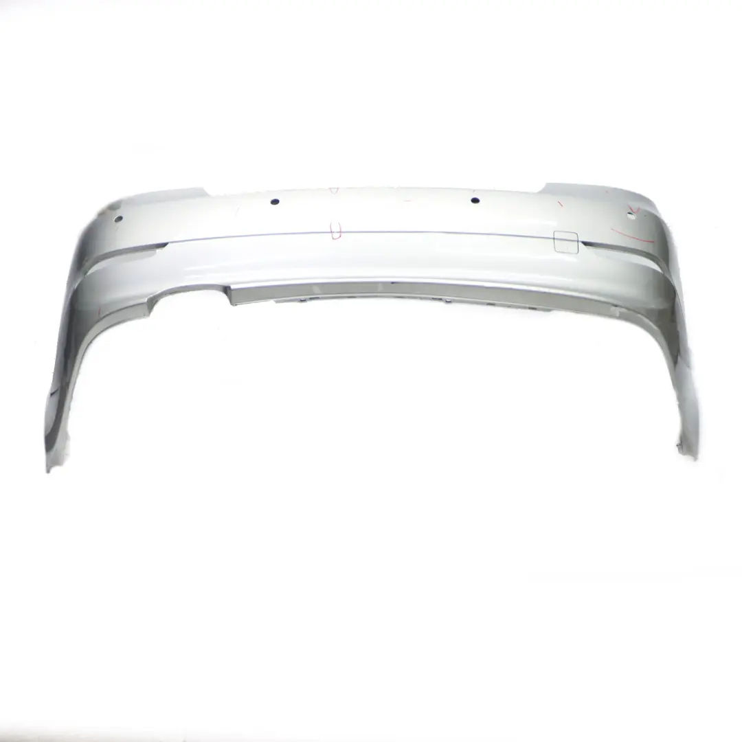 Zderzak Tylny PDC Titansilber Srebrny Metalik - 354 do BMW E60 o numerze 0149318 BMW E60 Zderzak Tylny PDC Titansilber Srebrny Metalik - 354 - SKU 0149318-TS1 - Numer Części 0149318