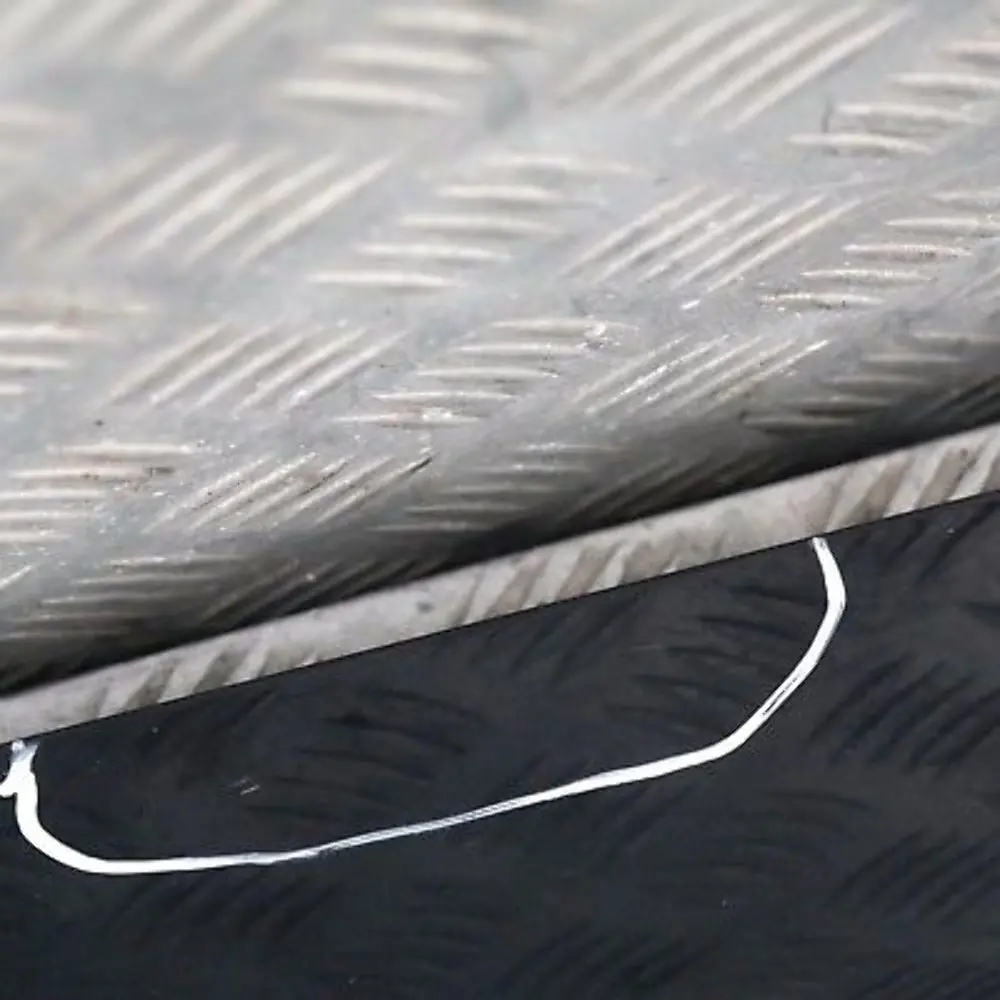 Schwellerleiste Blende Schweller links Orientblau Blau 317 für BMW 5 er E60 E61 mit Teilenummer 150277 BMW 5 er E60 E61 Schwellerleiste Blende Schweller links Orientblau Blau 317 - SKU 0150277-OB - Teilenummer 150277