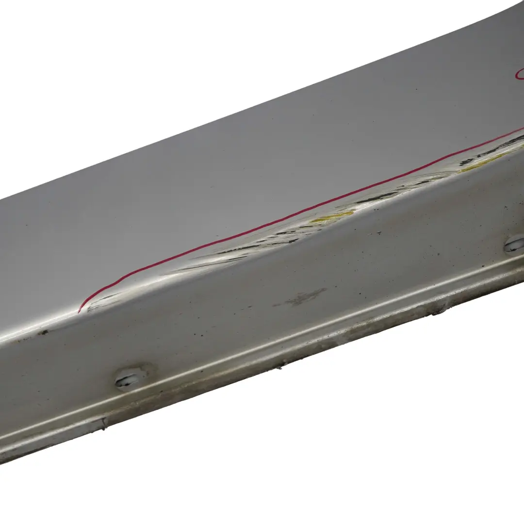 Nakładka listwa próg lewy titansilber do BMW E60 E61 o numerze 0150277 BMW E60 E61 Nakładka listwa próg lewy titansilber - SKU 0150277-TS2 - Numer Części 0150277