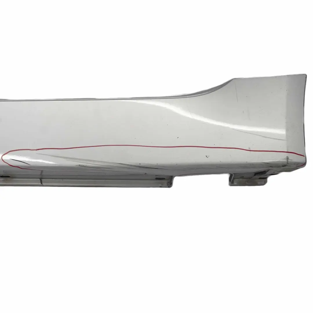 Faldón lateral BMW E60 E61 Cubre umbral de puerta izquierdo Titansilber para con número de pieza 0150277 Faldón lateral BMW E60 E61 Cubre umbral de puerta izquierdo Titansilber - SKU 0150277-TS3 - Número de pieza 0150277