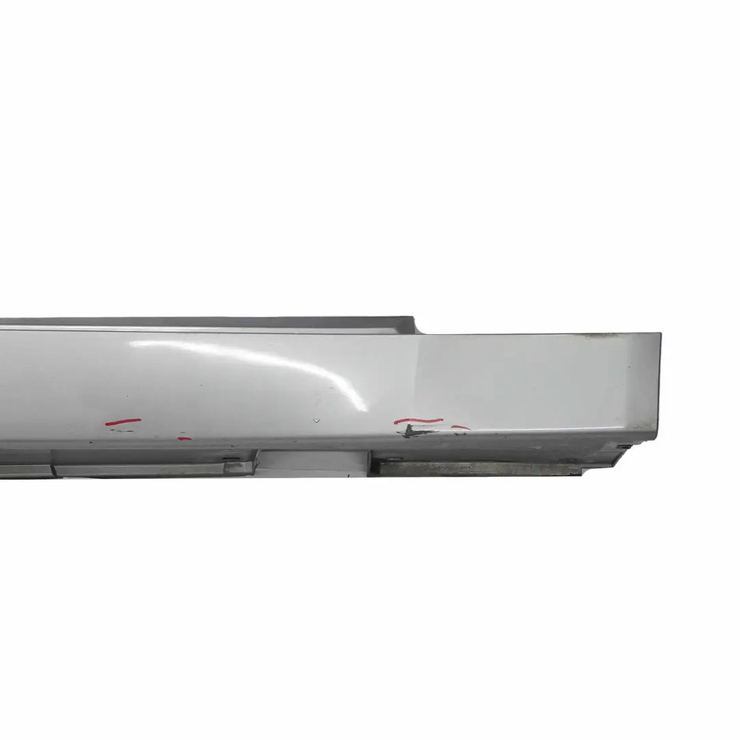 BMW E60 E61 Bas de Porte Couverture Seuil Droite Gris Argente Gris - A08 - SKU 0150278-SBG - Numéro de pièce 0150278