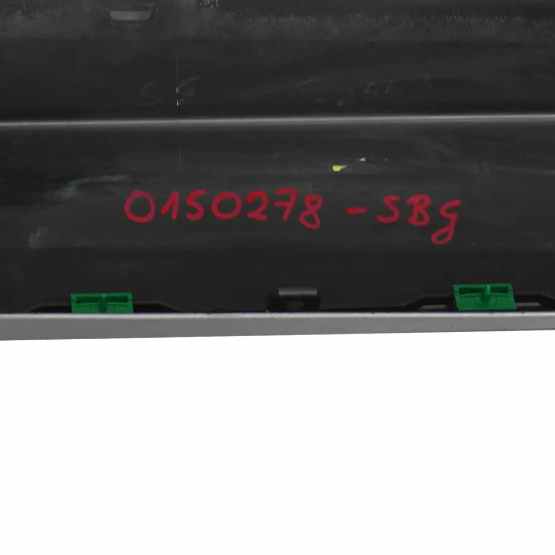 Puerta Sill Side Cover Faldon Derecho Silbergrau Gris A08 para BMW E60 E61 con número de pieza 0150278 BMW E60 E61 Puerta Sill Side Cover Faldon Derecho Silbergrau Gris A08 - SKU 0150278-SBG - Número de pieza 0150278