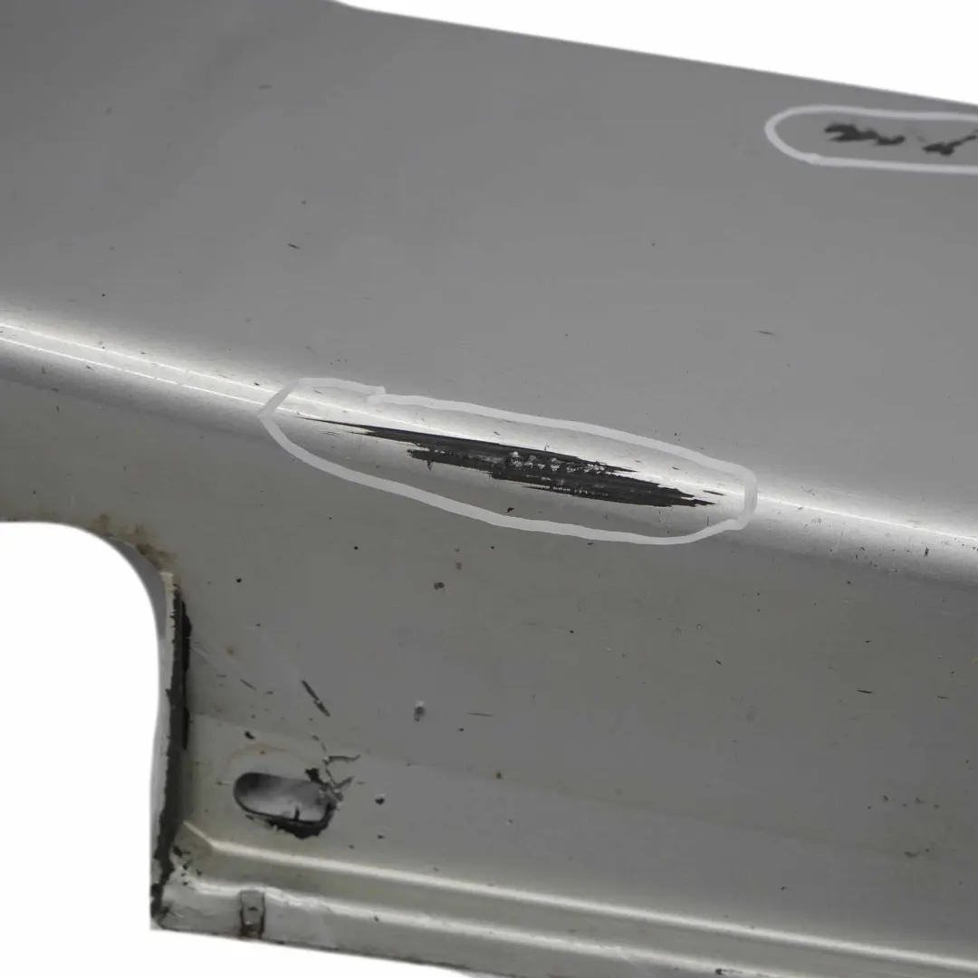 Puerta Sill Side Cover Faldon Derecho O / S Titansilber Plata 354 para BMW E60 E61 con número de pieza 0150278 BMW E60 E61 Puerta Sill Side Cover Faldon Derecho O / S Titansilber Plata 354 - SKU 0150278-TS1 - Número de pieza 0150278
