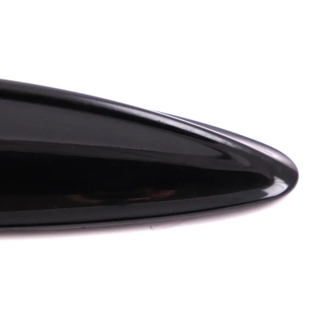 Empty Roof Antenna Housing Cover Black Sapphire 475 to BMW 7 Series E65 E66 with Part number 0153131 BMW 7 Series E65 E66 Empty Roof Antenna Housing Cover Black Sapphire 475 - SKU 0153131-BS - Part number 0153131