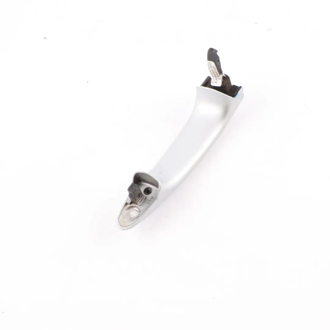 Asidero Puerta BMW E60 E61 Receso Delantero Trasero Izquierdo Titan Silver - 354 para con número de pieza 0154344 Asidero Puerta BMW E60 E61 Receso Delantero Trasero Izquierdo Titan Silver - 354 - SKU 0154344-TS - Número de pieza 0154344