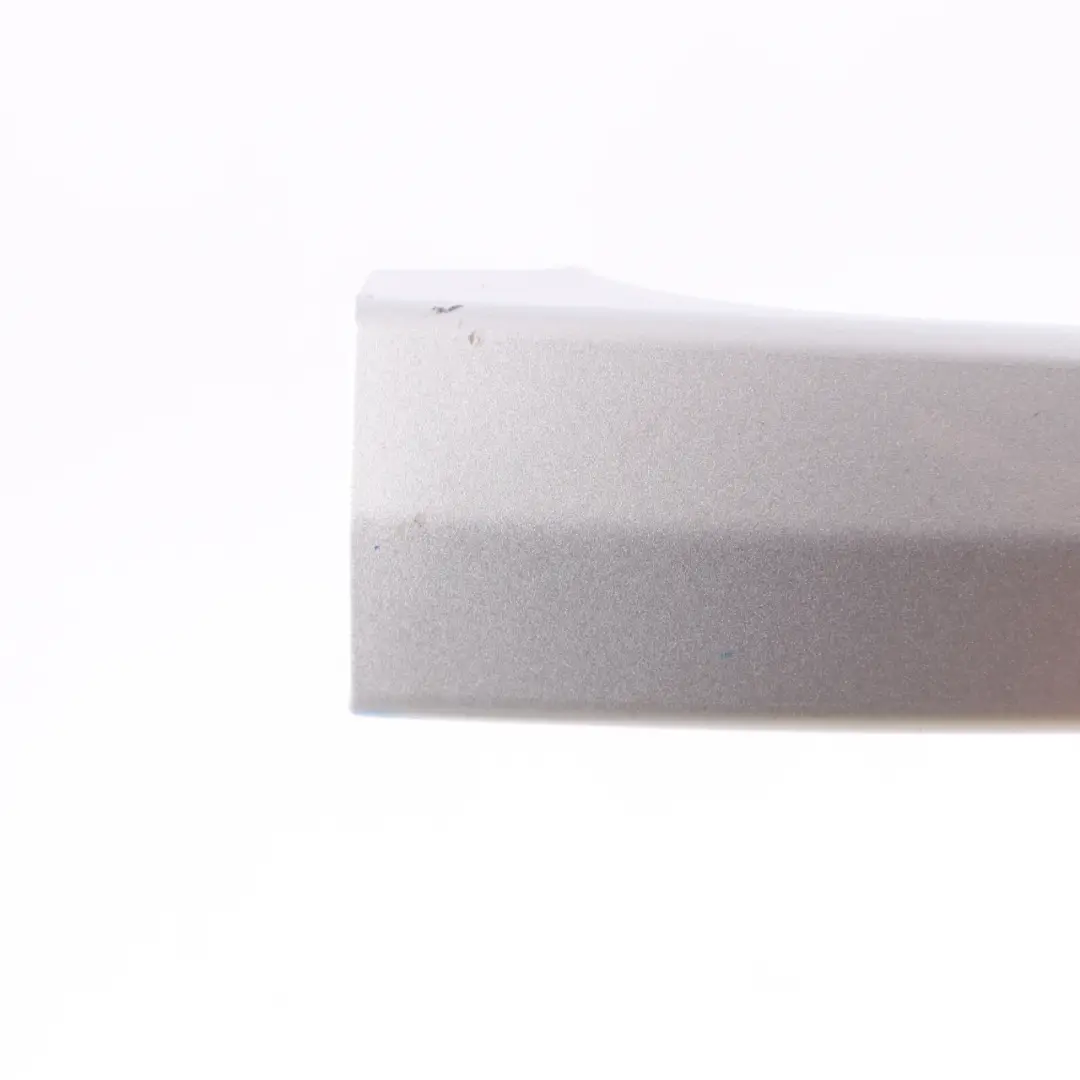 Poignée de porte BMW E60 E61 Encastrement Avant Arrière Gauche Titan Silver 354 pour à propos du numéro de pièce 0154344 Poignée de porte BMW E60 E61 Encastrement Avant Arrière Gauche Titan Silver 354 - SKU 0154344-TS - Numéro de pièce 0154344