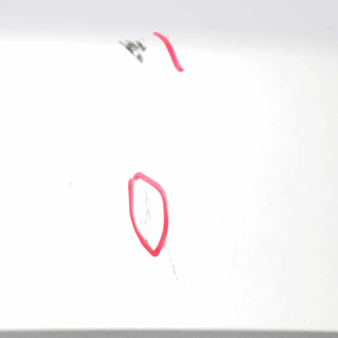 Zderzak Tył Tylny Mineral Silver - A14 do BMW E63 E64 o numerze 0154958 BMW E63 E64 Zderzak Tył Tylny Mineral Silver - A14 - SKU 0154958-MS - Numer Części 0154958