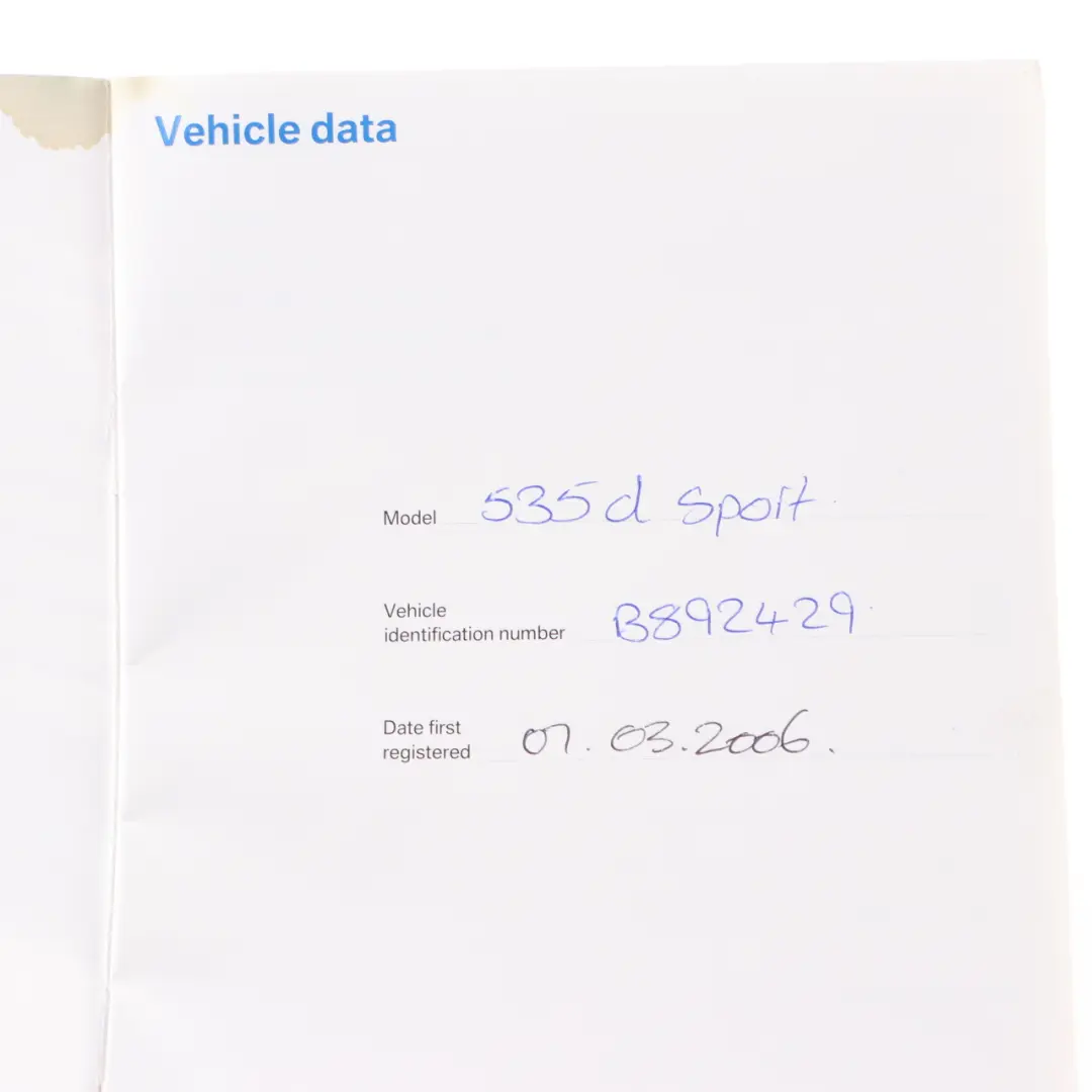 Service Booklet Owner's Handbook Book Instruction to BMW E60 E61 with Part number 0159725 BMW E60 E61 Service Booklet Owner's Handbook Book Instruction - SKU 0159725 - Part number 0159725