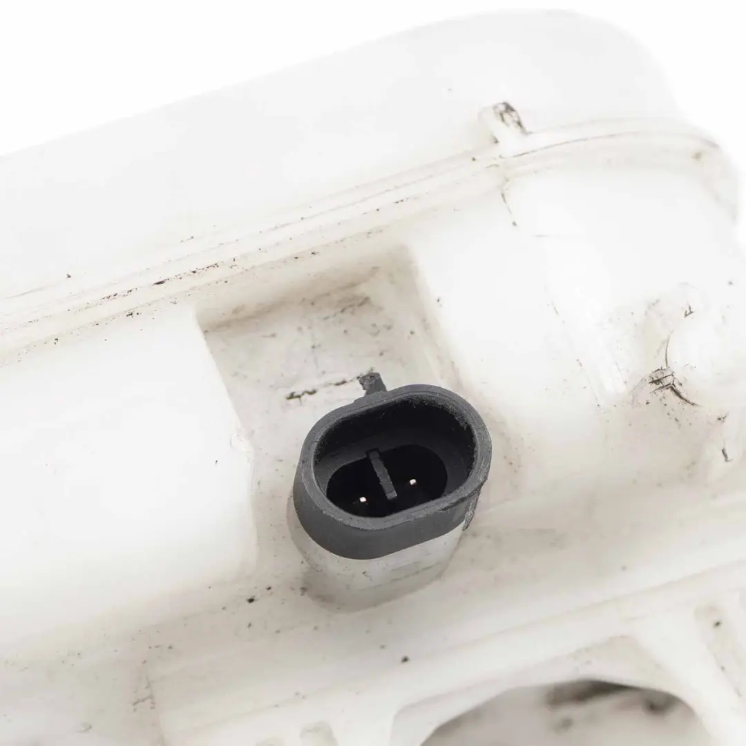 Citroen Jumper Peugeot Boxer Réservoir de liquide de frein pour à propos du numéro de pièce 0204255096 Citroen Jumper Peugeot Boxer Réservoir de liquide de frein - SKU 0204255096 - Numéro de pièce 0204255096