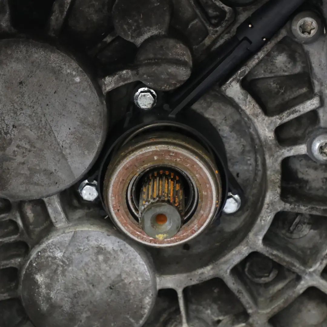 VW Volkswagen Touran 1T 2.0 TDI Manual Gearbox HDU 6 Speed WARRANTY - SKU 02Q300040GX - Part number 02Q300040GX