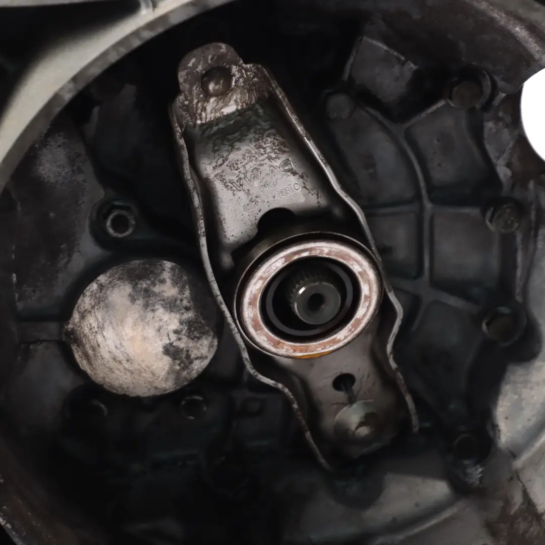 Gearbox LRS 5 Speed WARRANTY to Volkswagen Transporter T5 2.0 TDI Manual with Part number 02Z300046H Volkswagen Transporter T5 2.0 TDI Manual Gearbox LRS 5 Speed WARRANTY - SKU 02Z300046H - Part number 02Z300046H