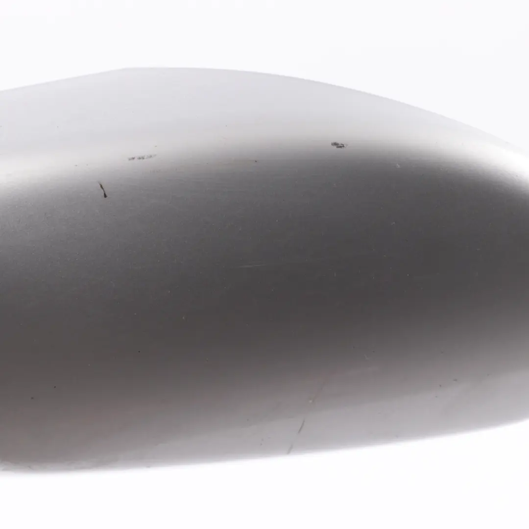 Obudowa Lusterka Bocznego Titansilber Silver 354 do BMW E60 E61 o numerze 0300238 BMW E60 E61 Obudowa Lusterka Bocznego Titansilber Silver 354 - SKU 0300238-TS1 - Numer Części 0300238