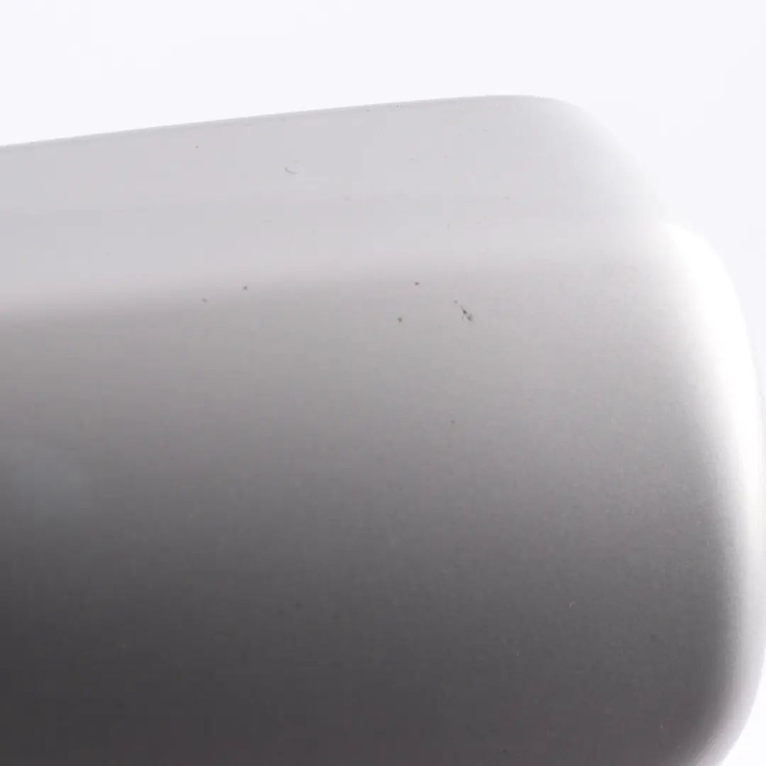 Osłona Obudowa Lusterka Prawa Srebrna 354 do BMW E60 E61 o numerze 0300239 BMW E60 E61 Osłona Obudowa Lusterka Prawa Srebrna 354 - SKU 0300239-TS - Numer Części 0300239