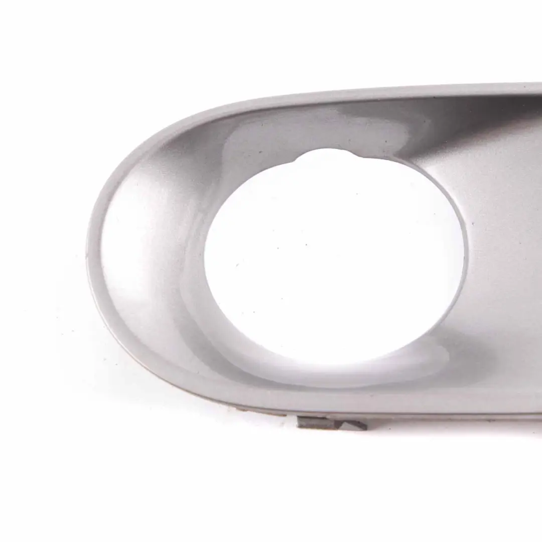 Coprifaro Anteriore Sinistro Paraurti Sterlinggrau Grigio - 472 per BMW X5 E53 con numero di parte 0301729 BMW X5 E53 Coprifaro Anteriore Sinistro Paraurti Sterlinggrau Grigio - 472 - SKU 0301729-STG1 - Numero di parte 0301729