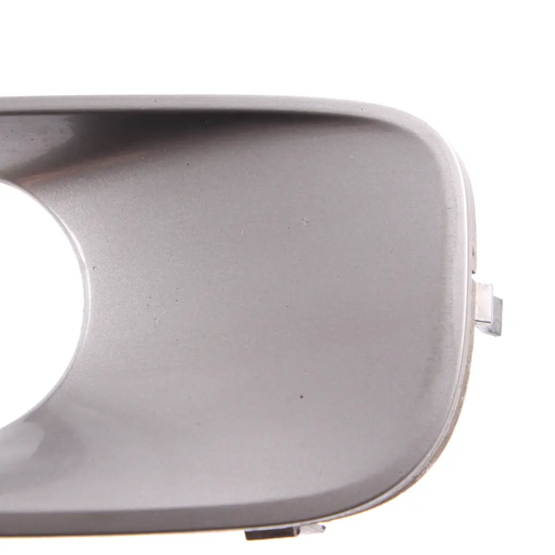 Cubierta Luz Antiniebla Parachoques Delantero Izquierdo Gris - 472 para BMW X5 E53 con número de pieza 0301729 BMW X5 E53 Cubierta Luz Antiniebla Parachoques Delantero Izquierdo Gris - 472 - SKU 0301729-STG1 - Número de pieza 0301729