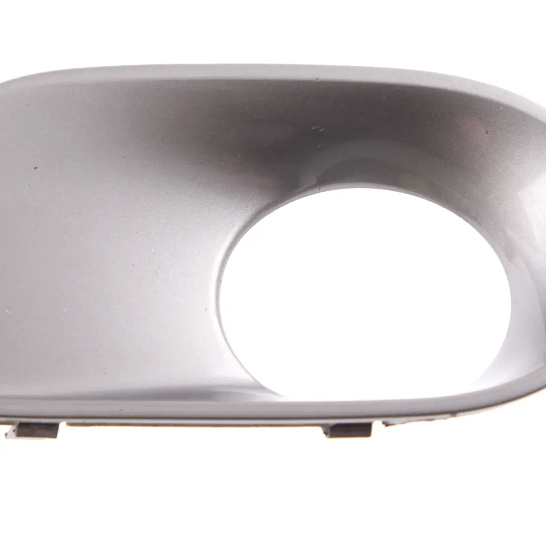 Cubierta Luz Antiniebla Parachoques Delantero Izquierdo Gris - 472 para BMW X5 E53 con número de pieza 0301729 BMW X5 E53 Cubierta Luz Antiniebla Parachoques Delantero Izquierdo Gris - 472 - SKU 0301729-STG1 - Número de pieza 0301729