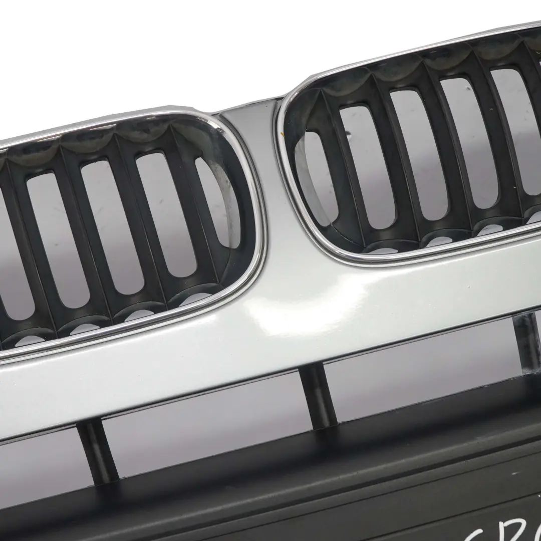 Zderzak Przedni Przód Silbergrau do BMW E83 X3 o numerze 0302439 BMW E83 X3 Zderzak Przedni Przód Silbergrau - SKU 0302439-SBG - Numer Części 0302439