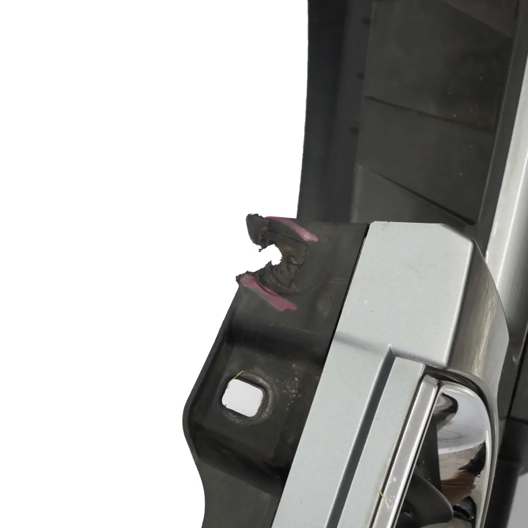 Zderzak Przedni Przód Silbergrau do BMW E83 X3 o numerze 0302439 BMW E83 X3 Zderzak Przedni Przód Silbergrau - SKU 0302439-SBG - Numer Części 0302439