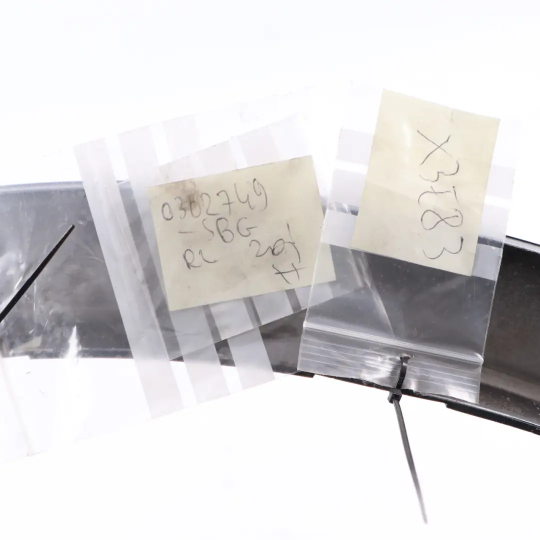 BMW X3 E83 Kit Aérodynamique Cache D'Aile Arrière Gauche Gris Argent A08 - SKU 0302749-SBG - Numéro de pièce 0302749