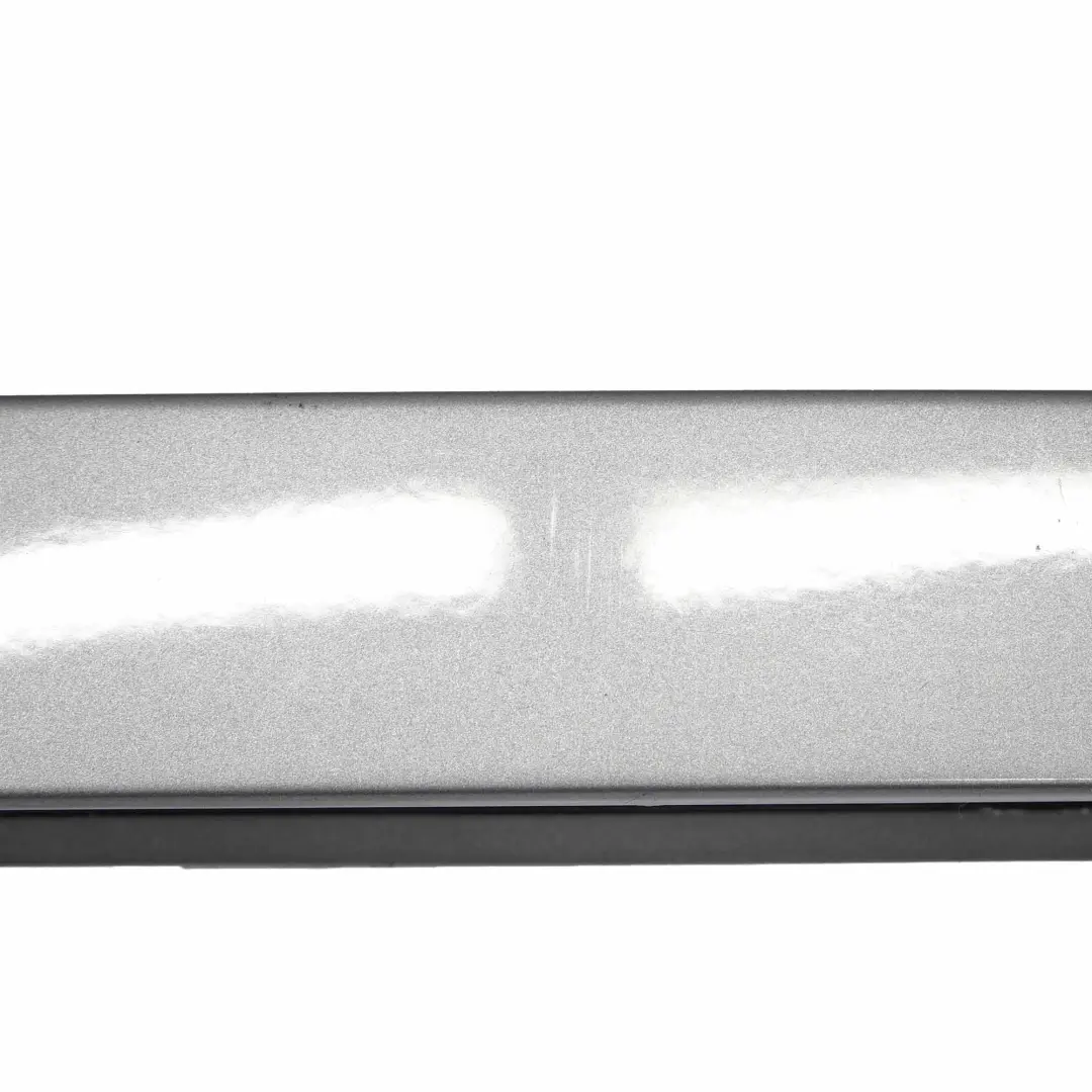 Coperchio Bagagliaio Finitura Spacegrau Grigio Spazio - A52 per BMW X3 E83 con numero di parte 0303042 BMW X3 E83 Coperchio Bagagliaio Finitura Spacegrau Grigio Spazio - A52 - SKU 0303042-SCG1 - Numero di parte 0303042